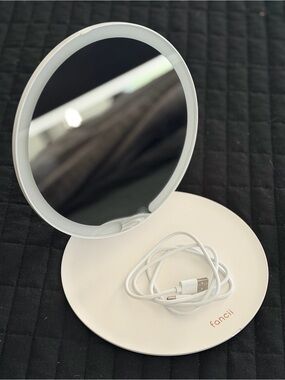Fancii LED Lighted Makeup Mirror in White